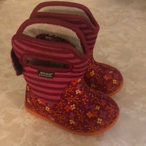 Bogs boots size 5